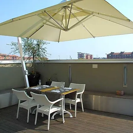 Hotel Nu